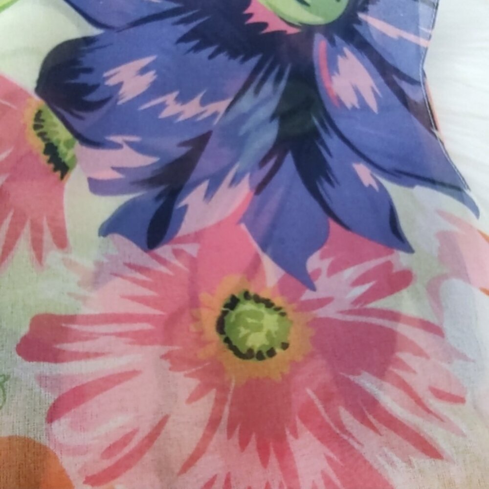 Diane Von Furstenberg 80s vintage floral scarf EUC - Picture 5 of 5